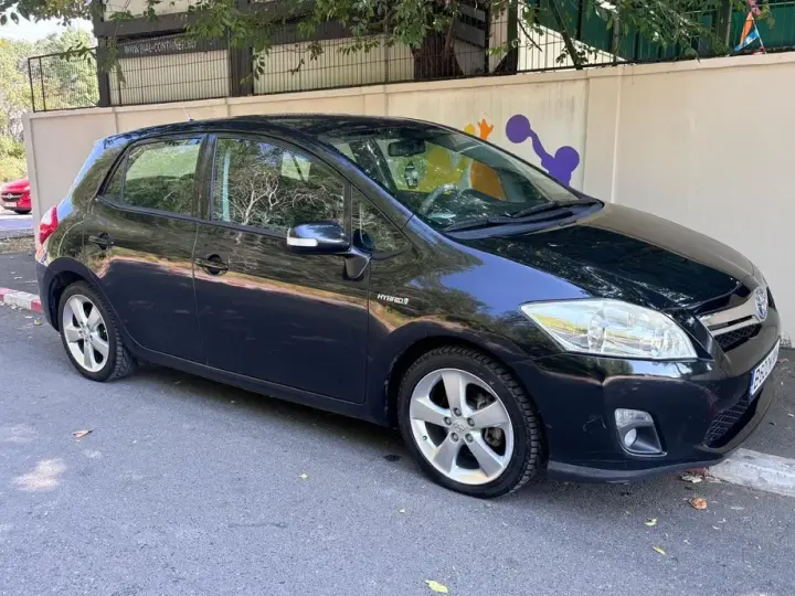 Toyota Auris I