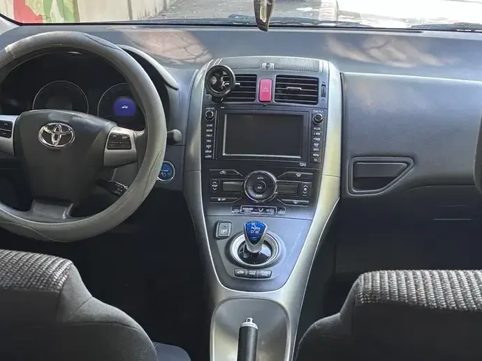 Toyota Auris I