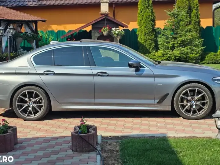 BMW Seria 5 G30/G31 [2017 - Prezent] 530d xDrive AT
