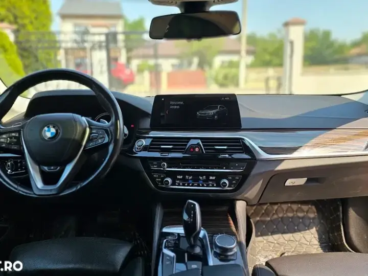 BMW Seria 5 G30/G31 [2017 - Prezent] 530d xDrive AT