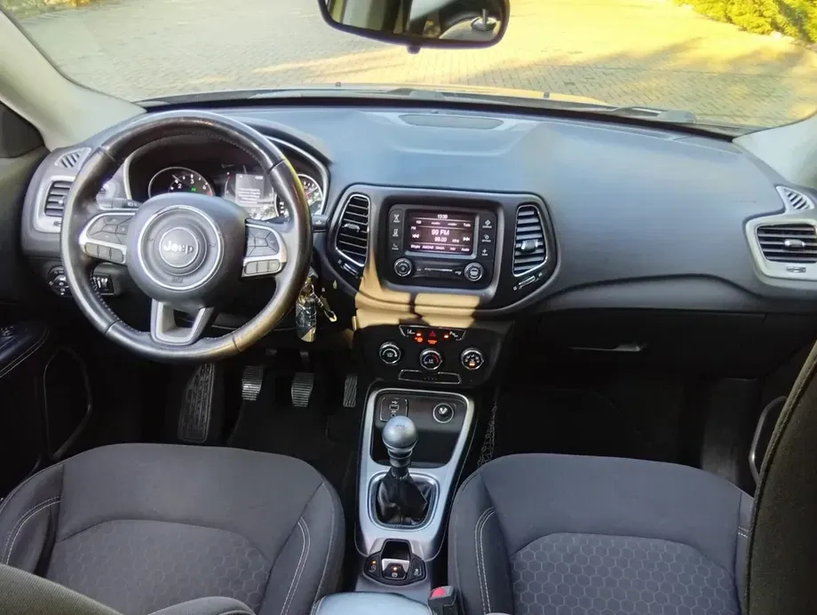 Jeep Compass — imagine 6