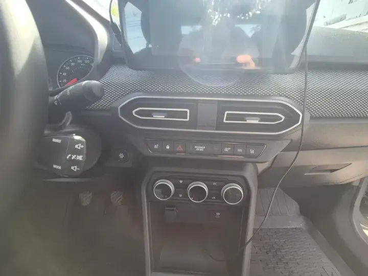 Dacia Logan III ECO-G 100 MT6 Journey