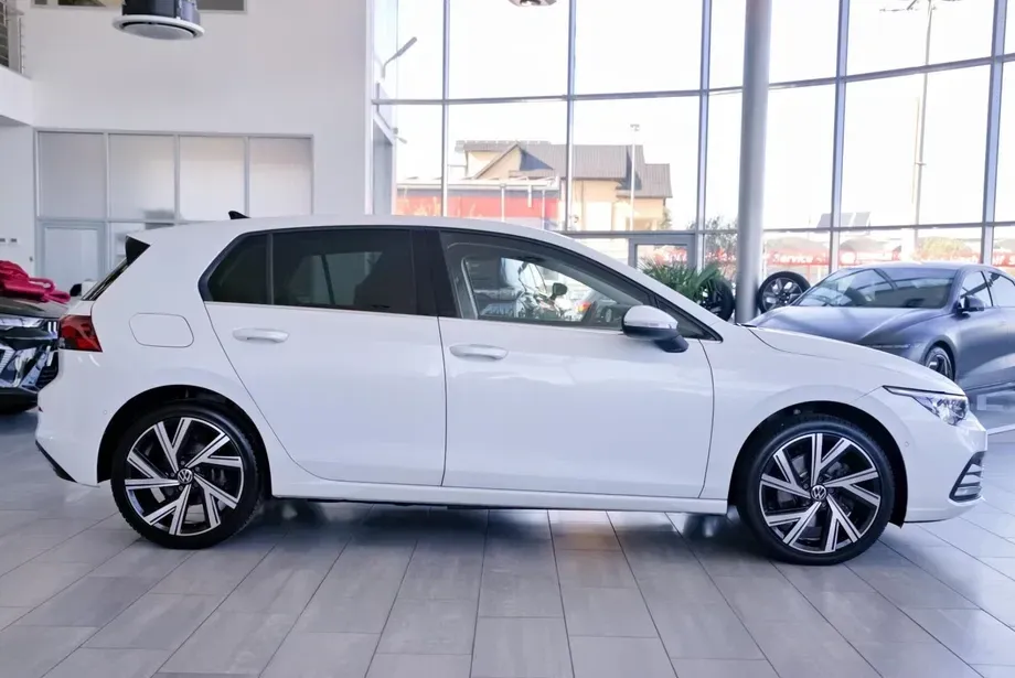 Volkswagen Golf VIII 1.4 eHybrid OPF DSG Style — imagine 5