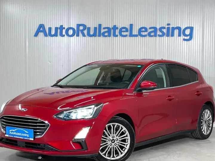 Ford Focus MK4 1.0 EcoBoost 6MT MHEV Titanium