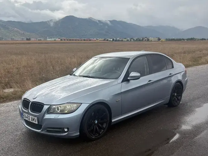BMW Seria 3 E90/E91/E92/E93 318i