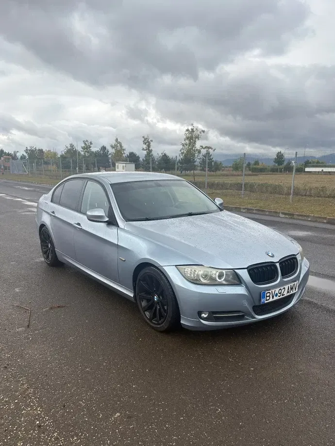 BMW Seria 3 E90/E91/E92/E93 318i — imagine 3