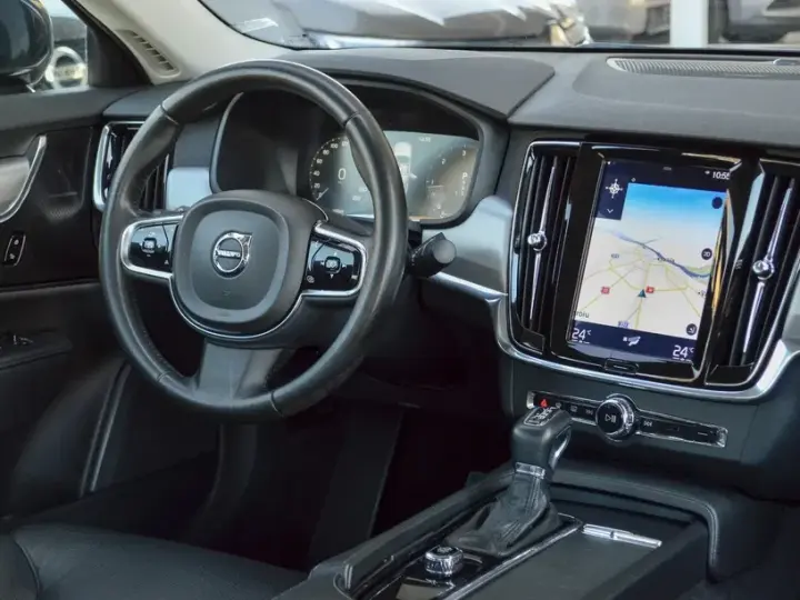 Volvo S90 D4 Inscription