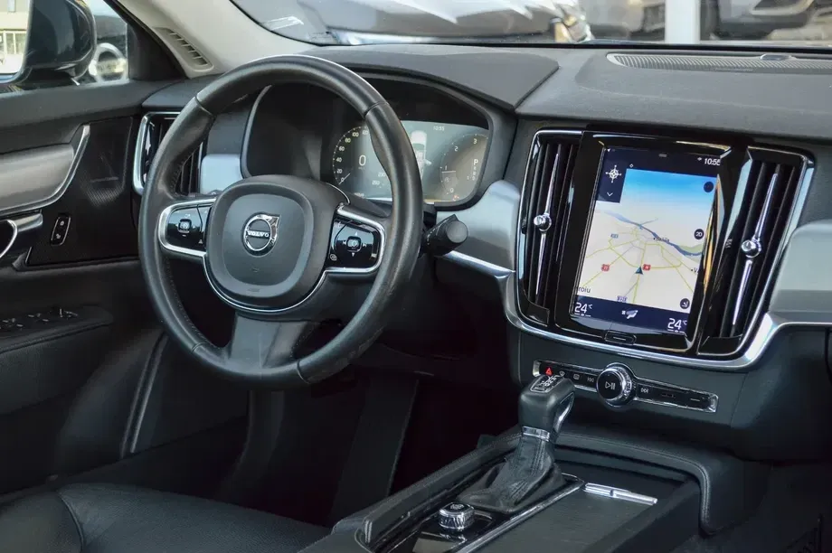 Volvo S90 D4 Inscription — imagine 4