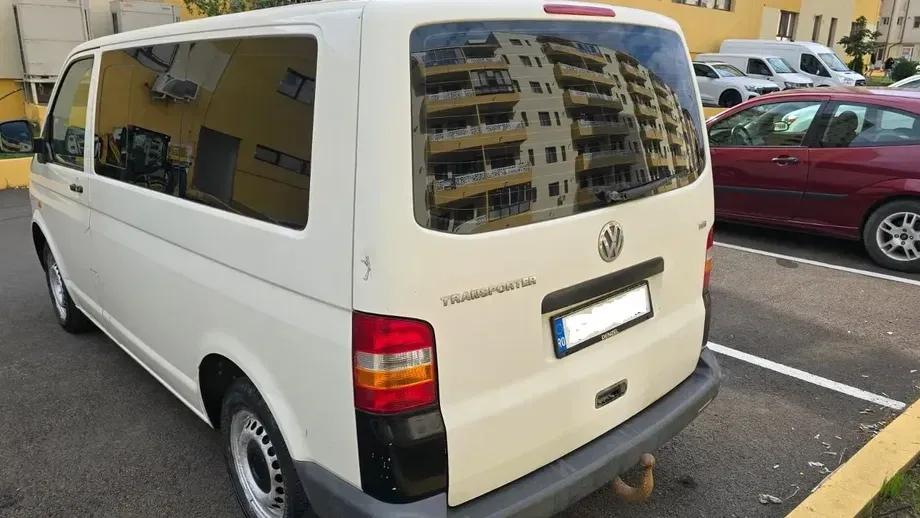 Volkswagen Transporter T5 Multivan Trendline — imagine 3