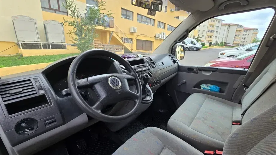Volkswagen Transporter T5 Multivan Trendline — imagine 5