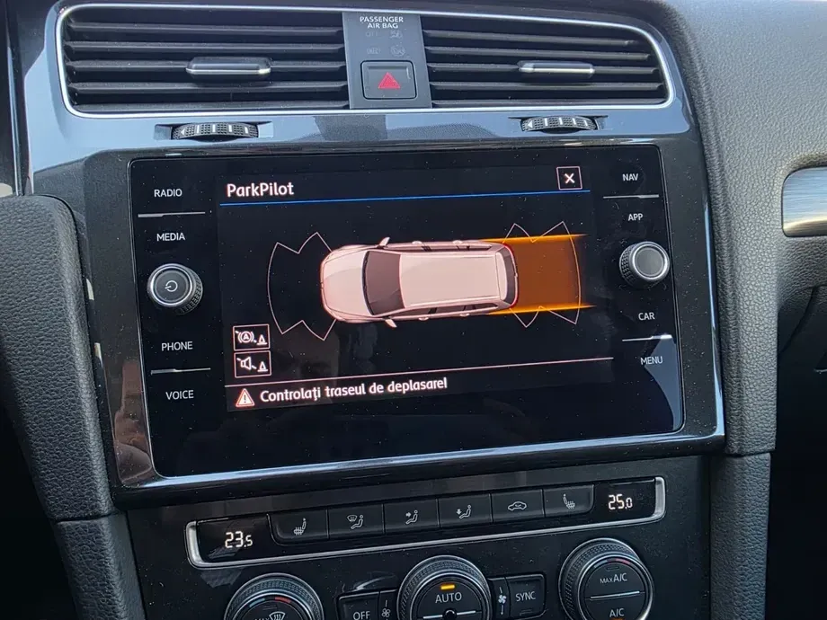 Volkswagen Golf VII — imagine 4