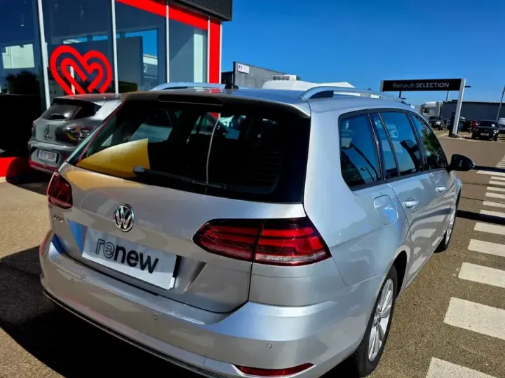 Volkswagen Golf VII