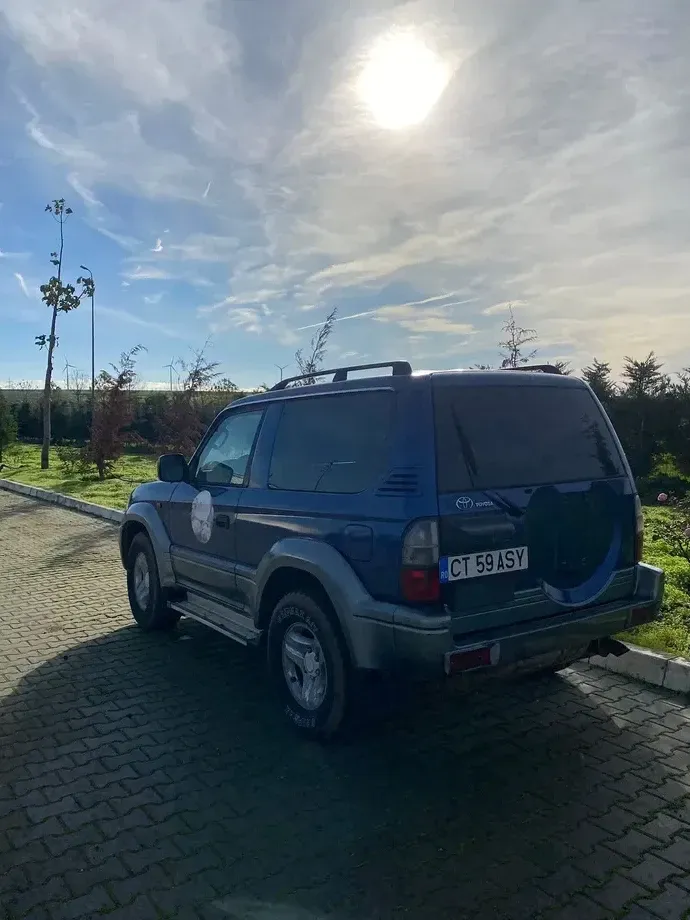 Toyota Land Cruiser — imagine 3