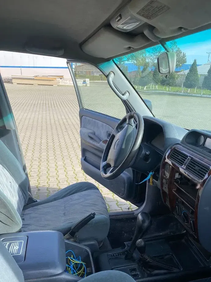 Toyota Land Cruiser — imagine 5