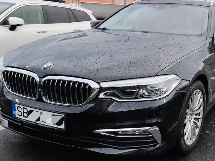 BMW Seria 5 G30/G31 520d xDrive Aut. Luxury Line