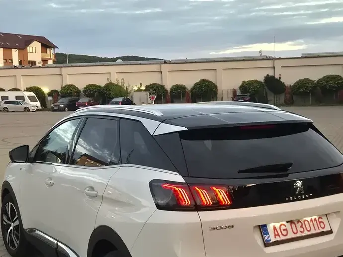 Peugeot 3008 II