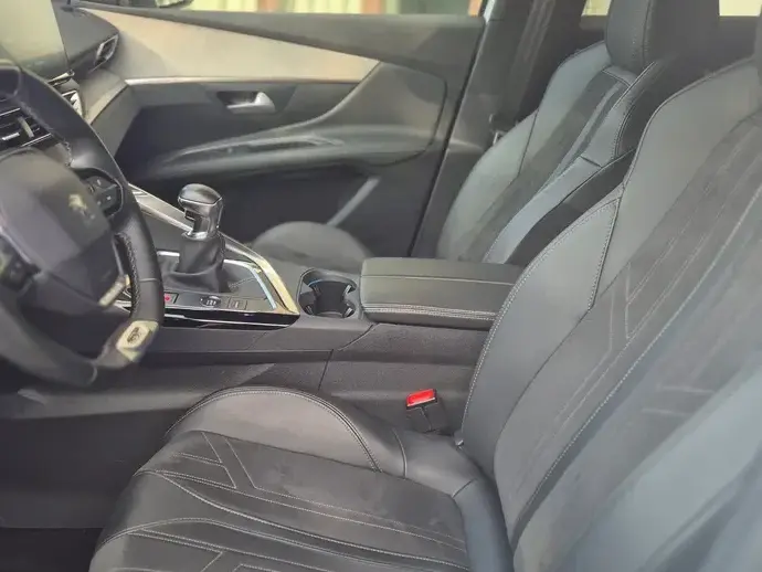 Peugeot 3008 II