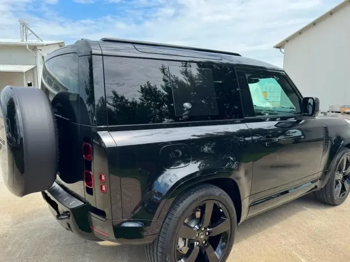 Land Rover Defender 90 3.0 D300 MHEV X-Dynamic HSE