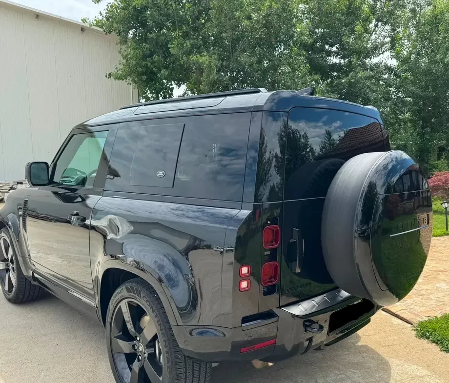 Land Rover Defender 90 3.0 D300 MHEV X-Dynamic HSE — imagine 3