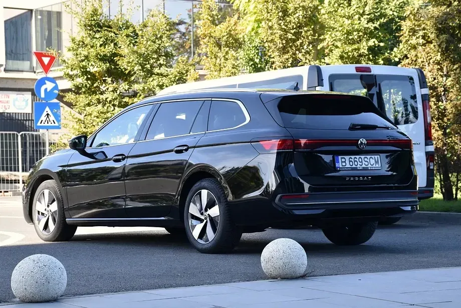 Volkswagen Passat — imagine 2