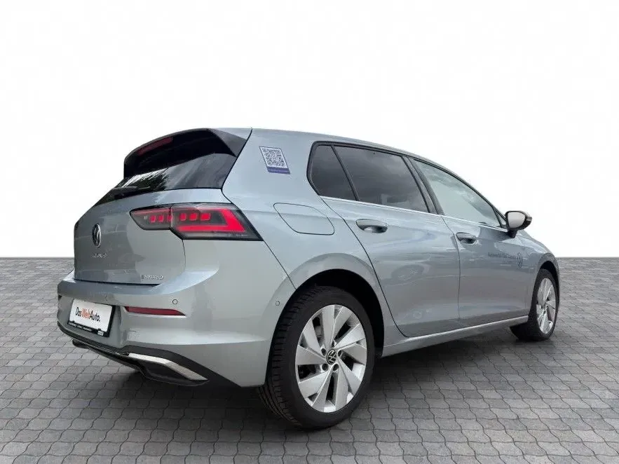 Volkswagen Golf — imagine 5