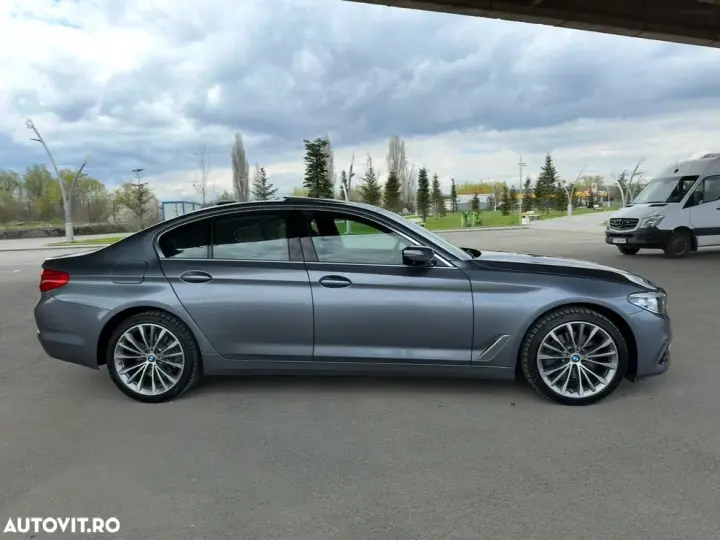 BMW Seria 5 G30/G31 [2017 - Prezent] 518d Aut. Luxury Line