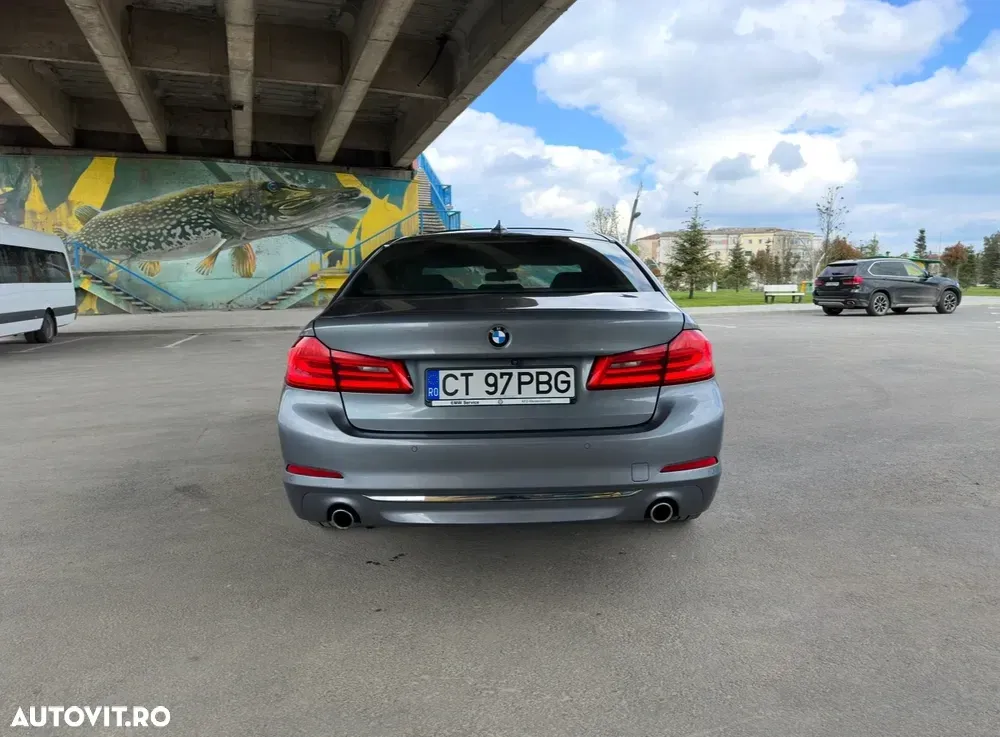 BMW Seria 5 G30/G31 [2017 - Prezent] 518d Aut. Luxury Line — imagine 4