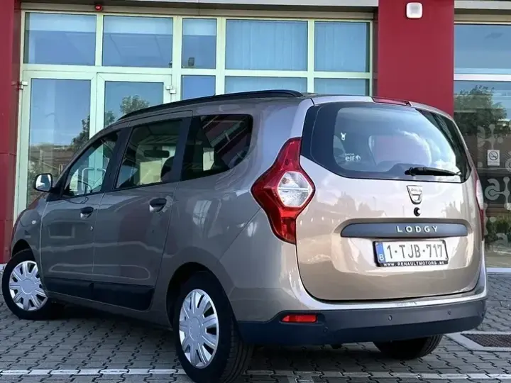 Dacia Lodgy