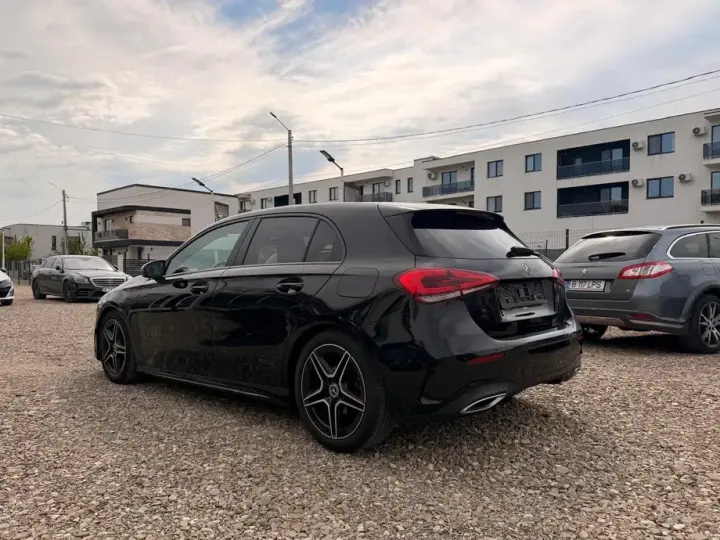 Mercedes-Benz A 180