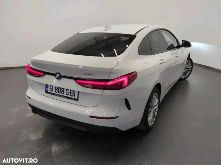 BMW Seria 2 218i AT