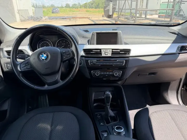 BMW X1 F48