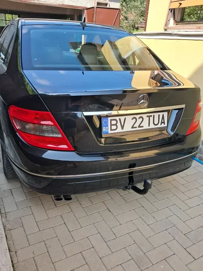 Mercedes-Benz C W204 180 CGI BlueEFFICIENCY — imagine 3