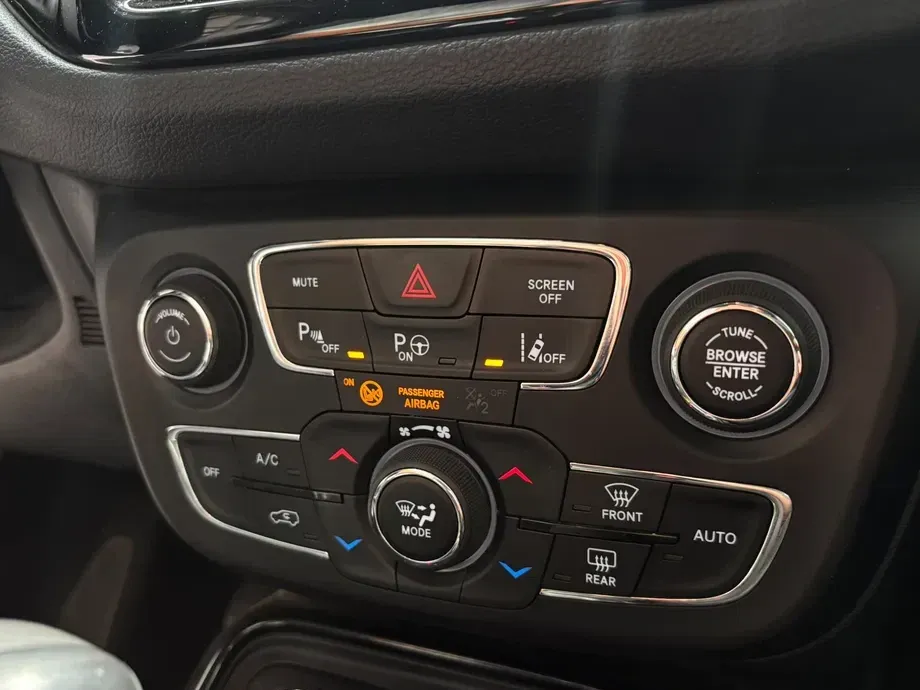 Jeep Compass 1.4 M-Air 4x4 AT Limited — imagine 5