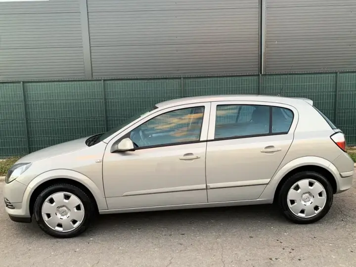 Opel Astra H Classic 1.6i