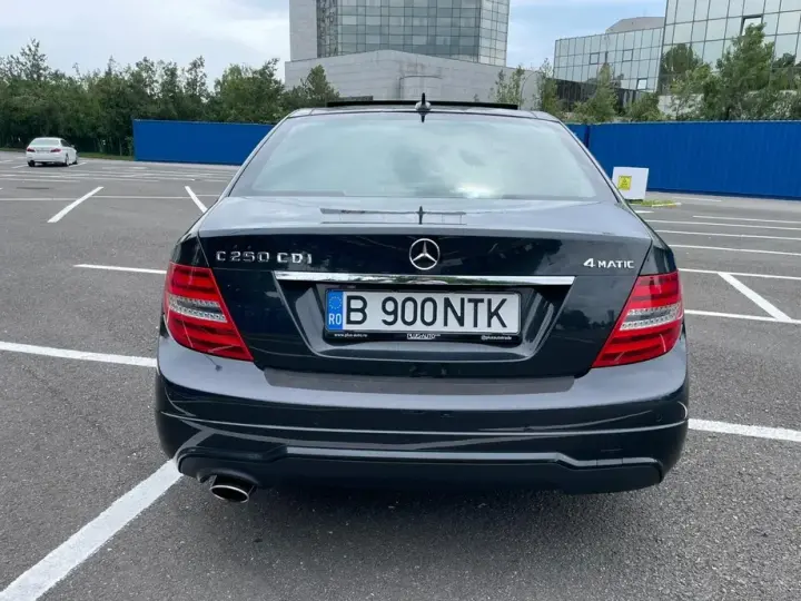Mercedes-Benz C W204 250 CDI 4-Matic BlueEFFICIENCY