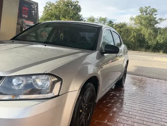 Dodge Avenger 2.0L CRD SXT