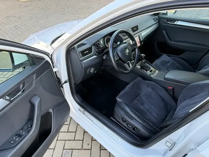 Škoda Superb III 2.0 TDI DSG Sportline