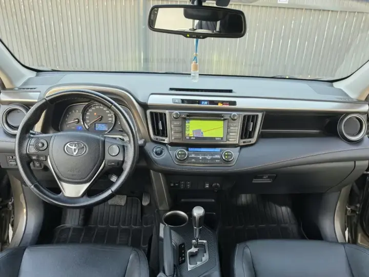 Toyota RAV4 2.2 D-4CAT 4WD Aut Luxury