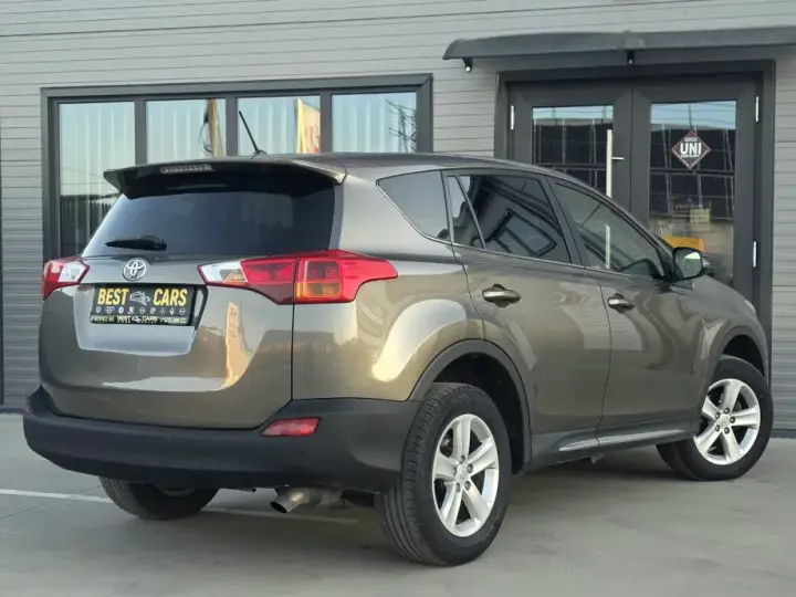 Toyota RAV4 2.2 D-4CAT 4WD Aut Luxury