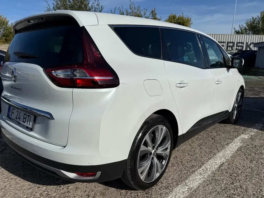 Renault Grand Scenic — imagine 2
