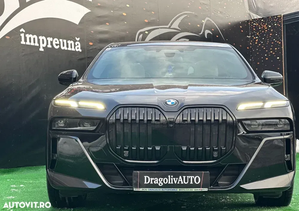 BMW Seria 7 G70 [2022-Prezent] — imagine 4