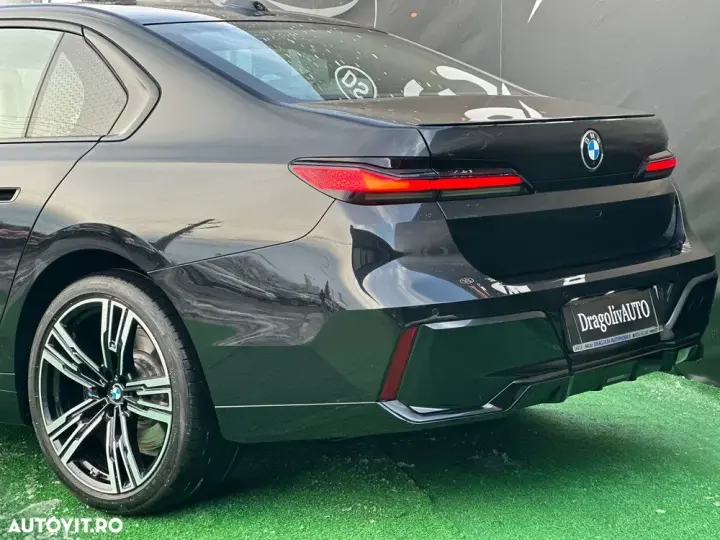 BMW Seria 7 G70 [2022-Prezent]
