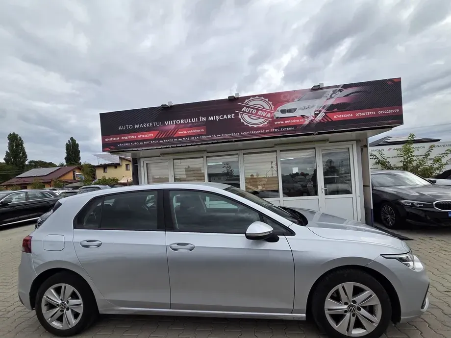 Volkswagen Golf VIII 1.0 TSI Life — imagine 4