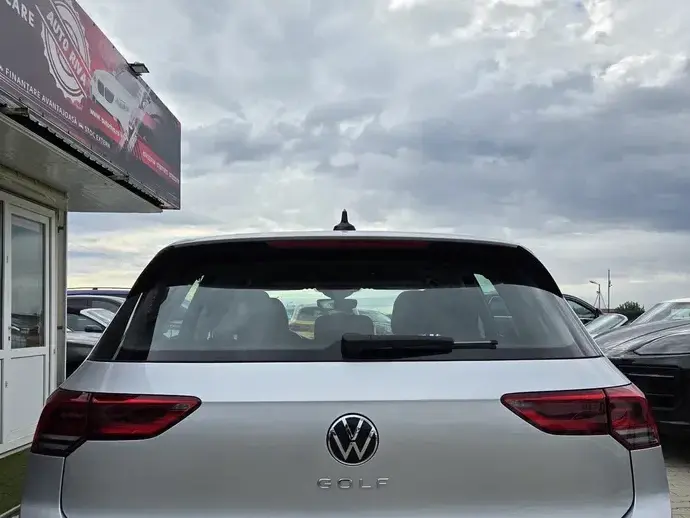 Volkswagen Golf VIII 1.0 TSI Life