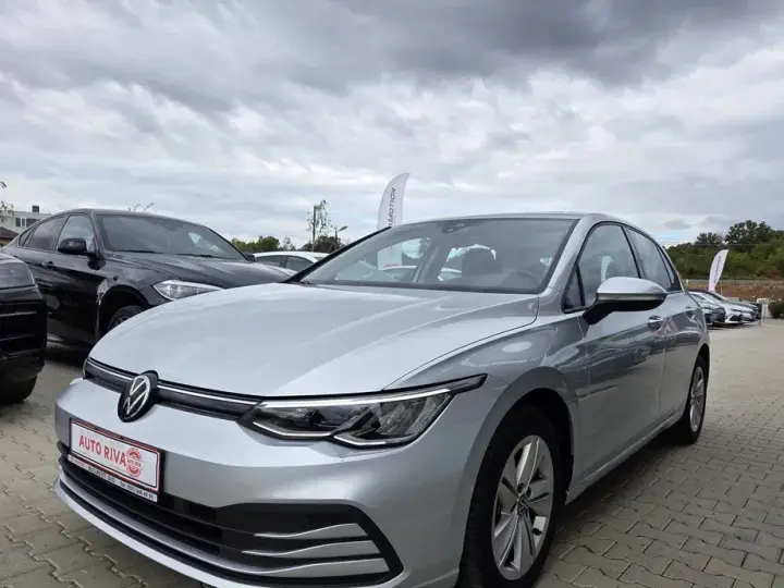 Volkswagen Golf VIII 1.0 TSI Life