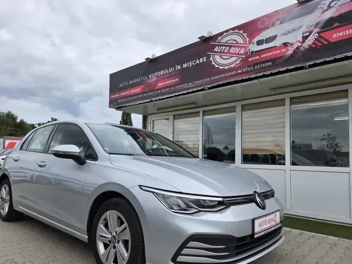 Volkswagen Golf VIII 1.0 TSI Life