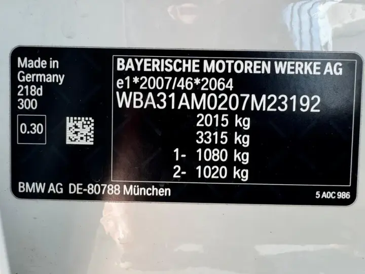 BMW Seria 2 218d AT