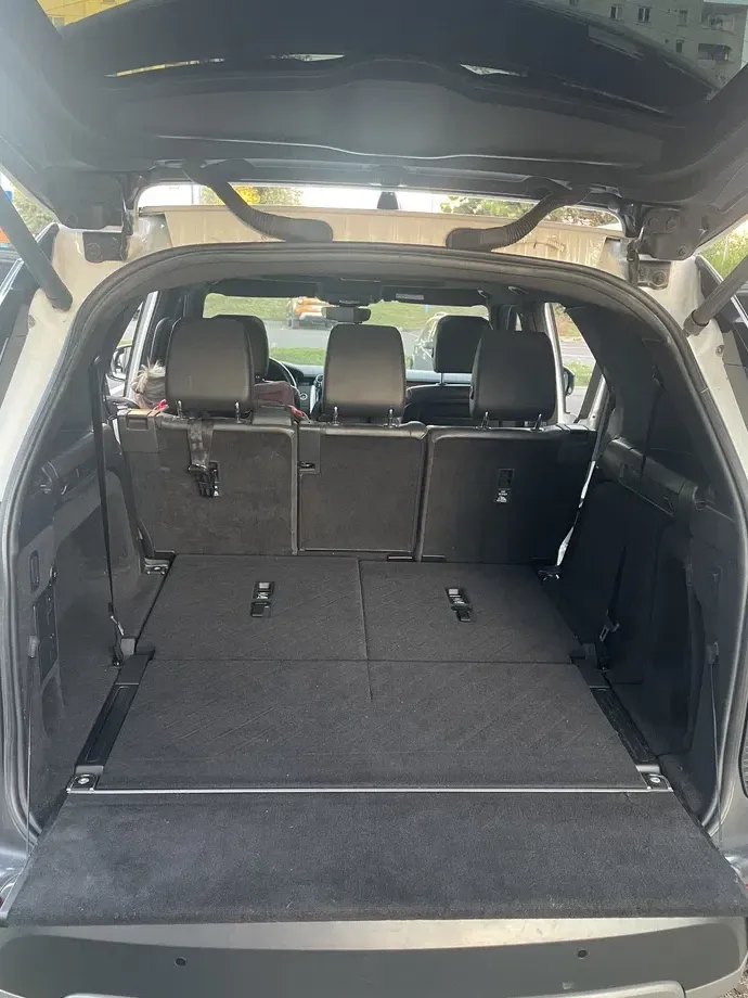 Land Rover Discovery — imagine 5