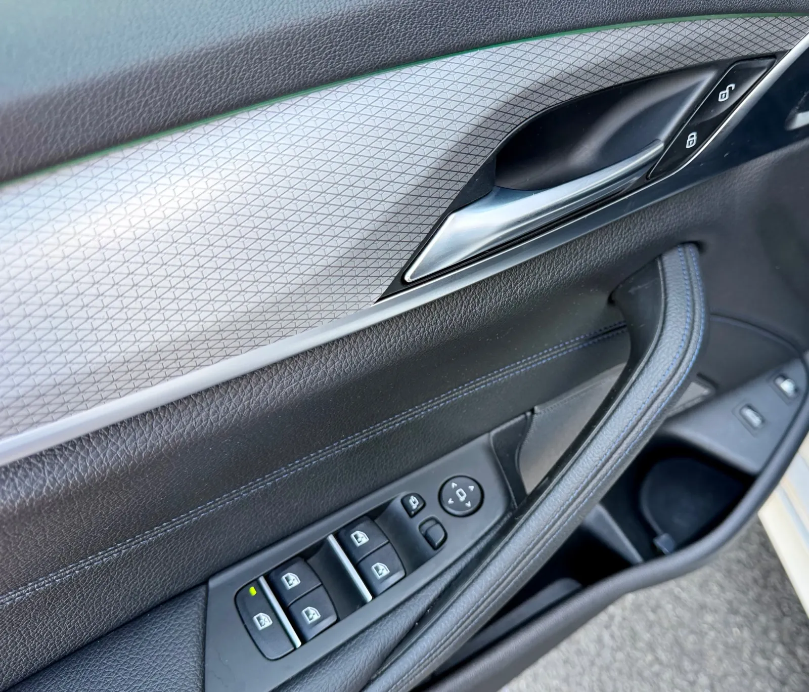 BMW Seria 5 G30 530e M sport — imagine 12