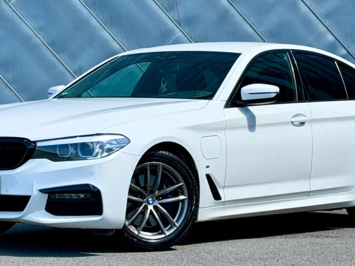 BMW Seria 5 G30 530e M sport